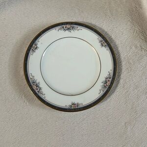 Noritake -Ontario- Individual Bread & Butter/Dessert Plate~4 available-$12 each